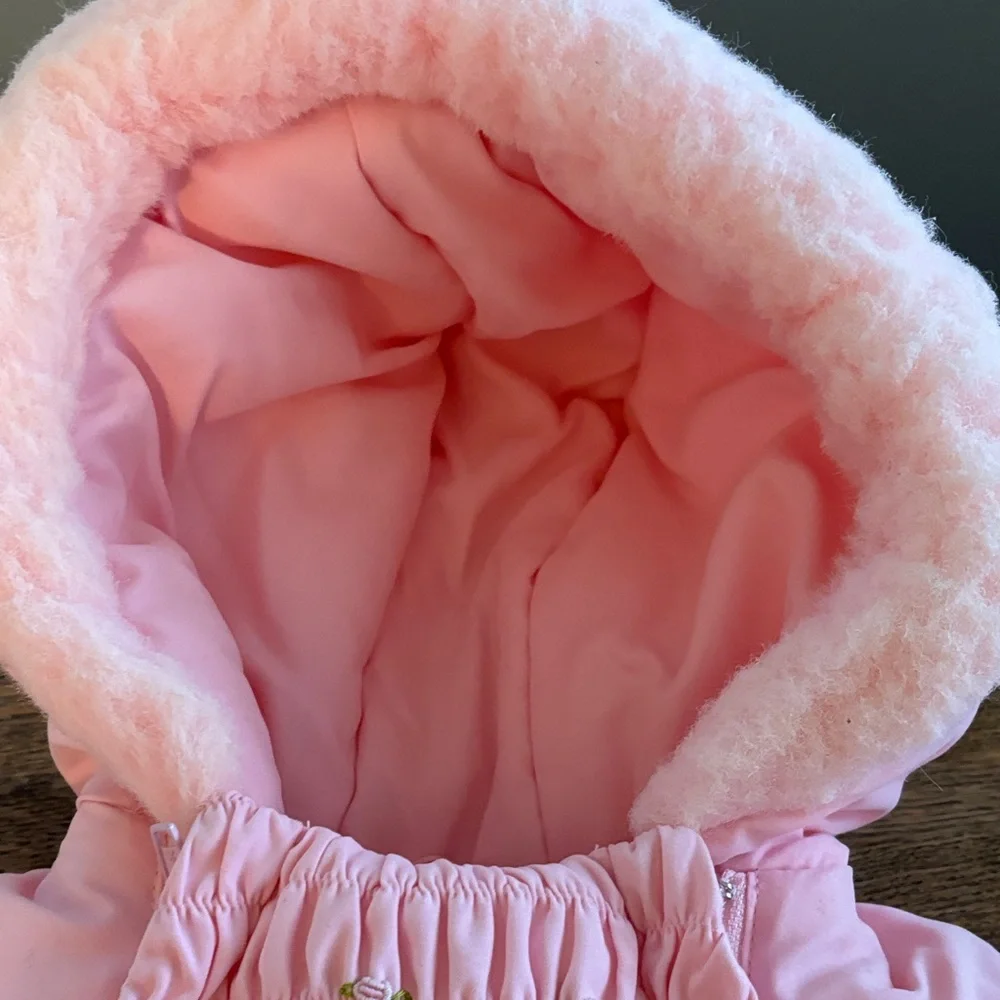 La Petite Rothschild Size 18 M Adorable Pink Snowsuit with Mittens and Booties - Picture 4 of 13